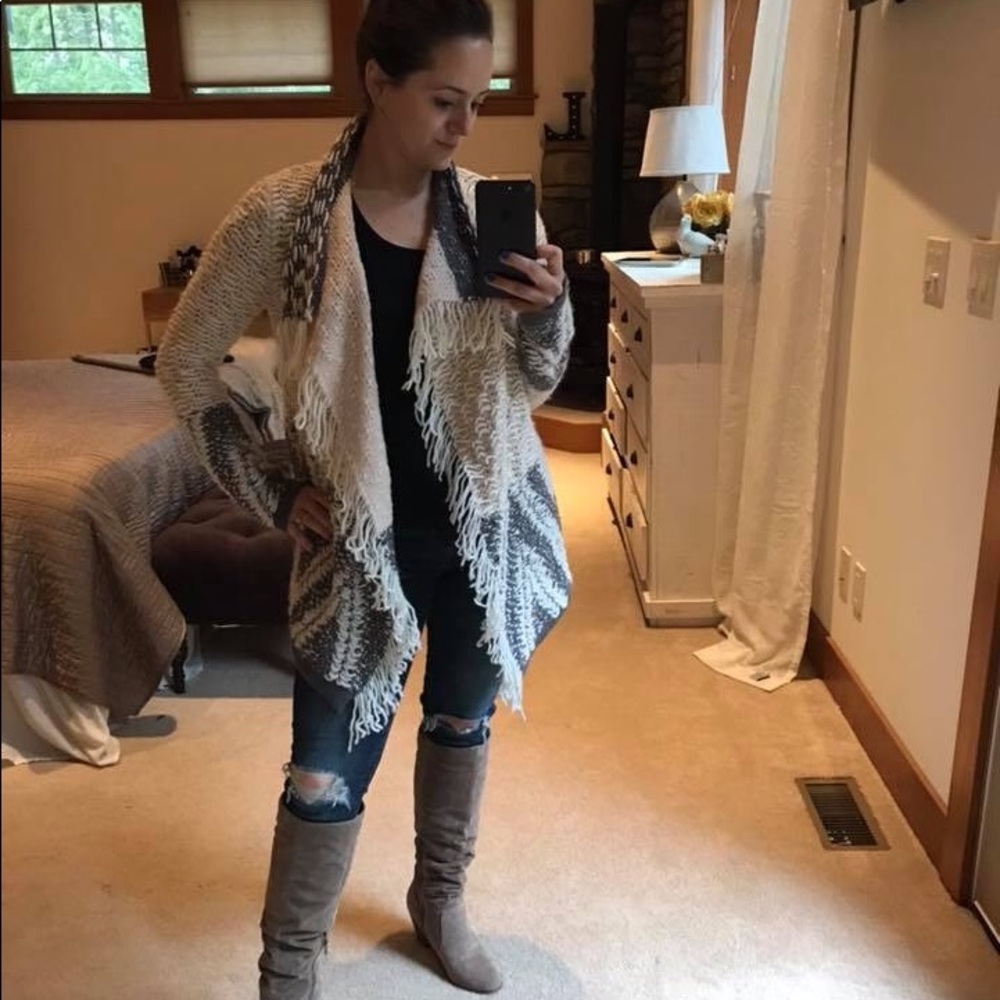 Love Stitch Cozy cardigan, worn once!